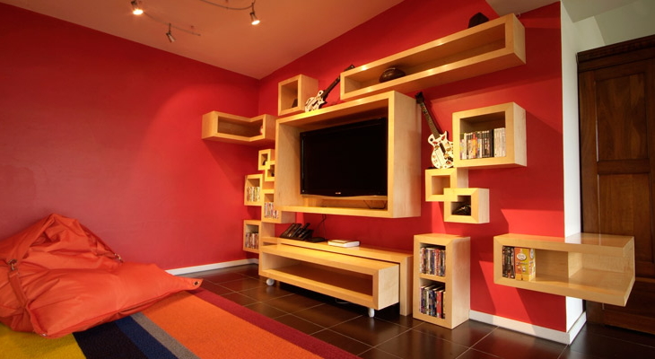 テレビの配置に困ったら 簡単にできる壁掛けテレビはいかが デザイン家具ドットコムの特集ページ